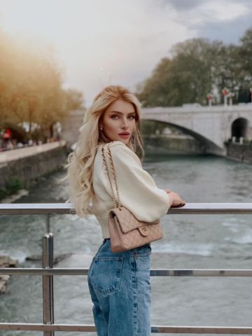 Карина